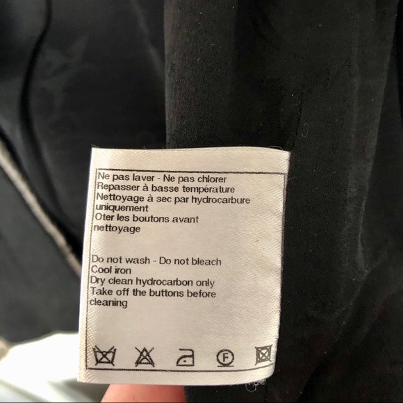 45% OFF🌟CHANEL Black/White Runway Jacket - Picture 11 of 16